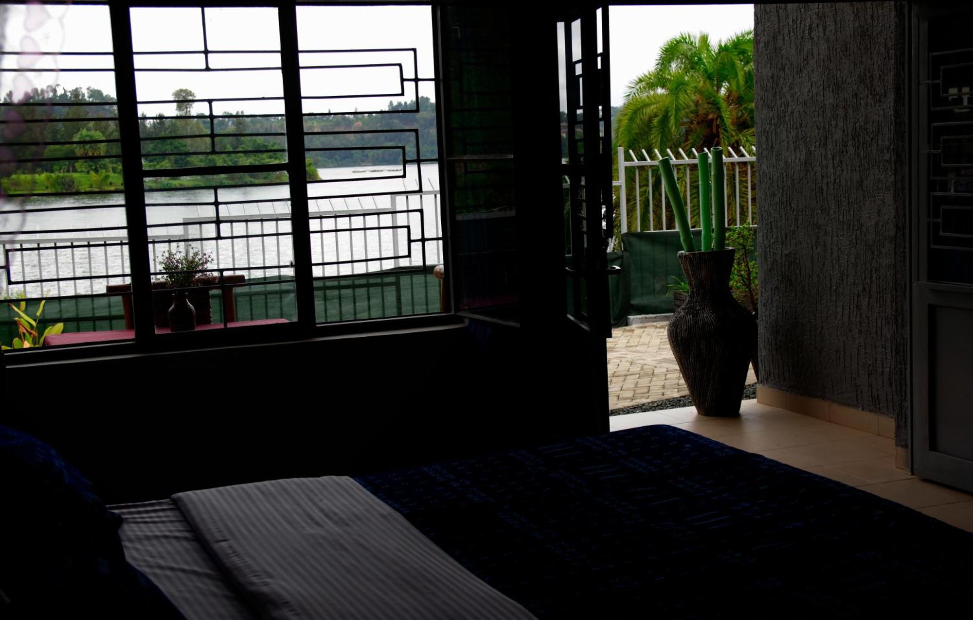 Spa Shallum Kibuye Ngoại thất bức ảnh