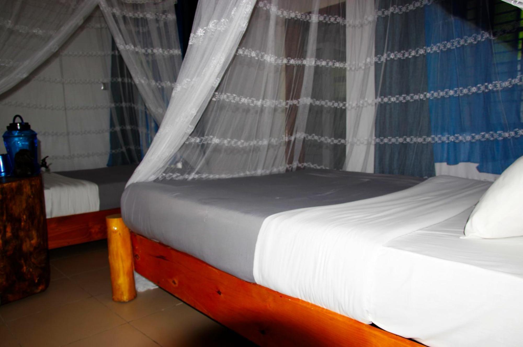 Spa Shallum Kibuye Ngoại thất bức ảnh